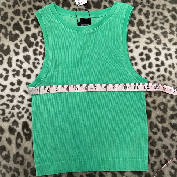 Express Body Contour Seamless Ribbed High Neck Tank in Green Size Small / Medium - Picture 15 of 17